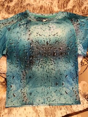 Reel Legends Blue-Green Abstract Short Sleeve Athletic Tee Mens Medium Size..
